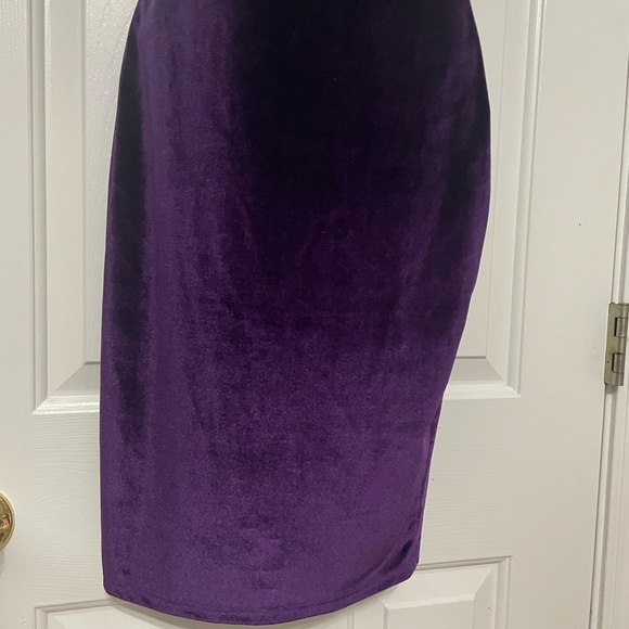 ⚡️ FLASH - Purple backless dress - Picture 4 of 8